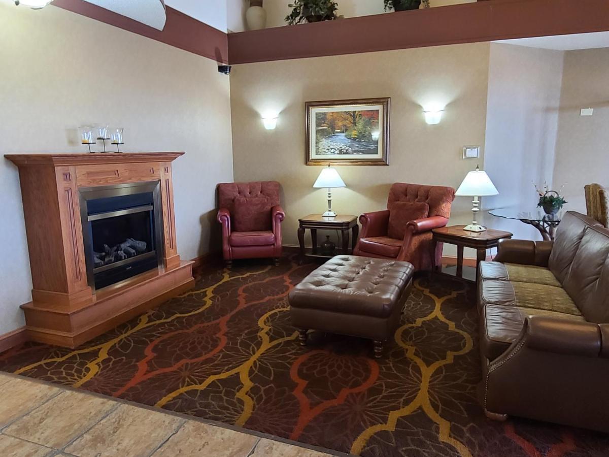 Quality Inn & Suites Wellington - Fort Collins Eksteriør bilde