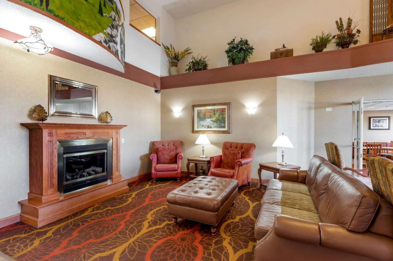 Quality Inn & Suites Wellington - Fort Collins Eksteriør bilde