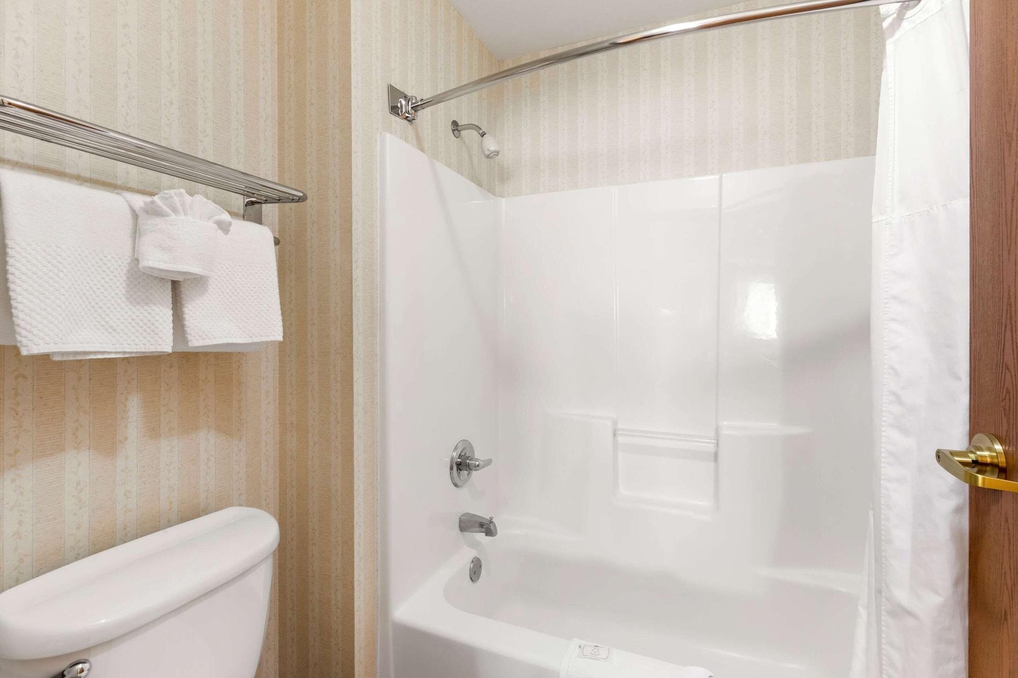 Quality Inn & Suites Wellington - Fort Collins Eksteriør bilde