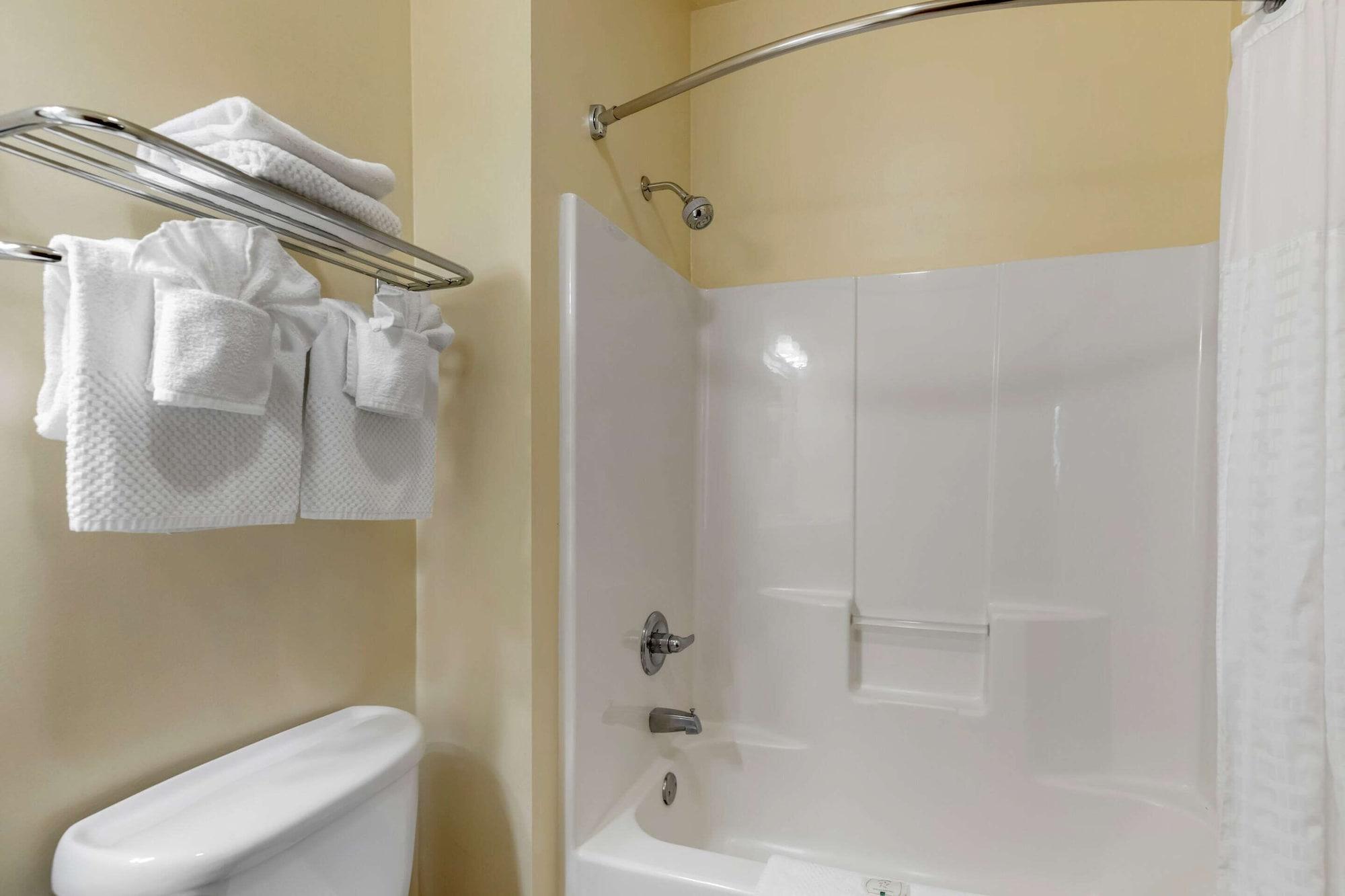 Quality Inn & Suites Wellington - Fort Collins Eksteriør bilde